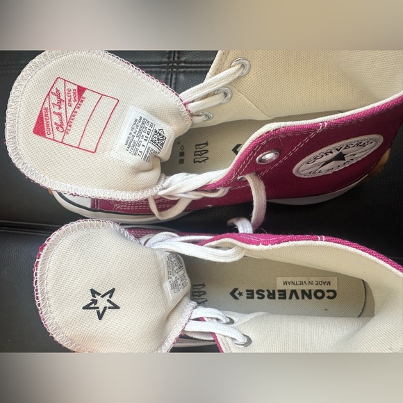 Converse Women's Run Star Hike Hi Midnight Hibiscus Platform Sneakers - Picture 8 of 14